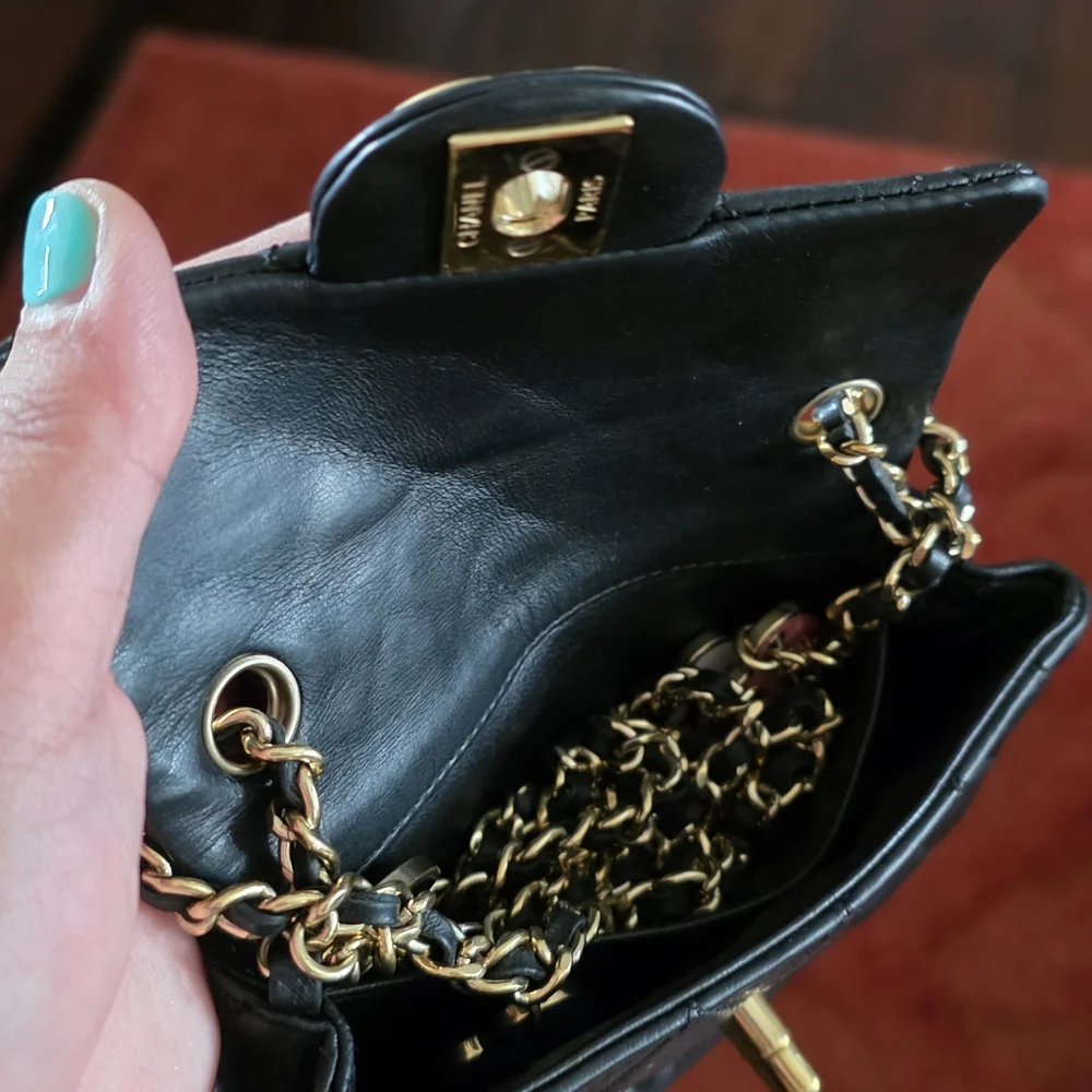 Chanel Black Quilted Leather Bag - Picture 8 of 11